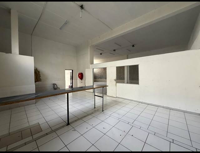 375M² WAREHOUSE TO LET IN HALFWAY HOUSE